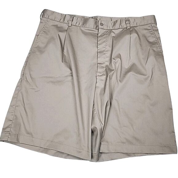 Nike Shorts Men's Size 40x10 Khaki Beige Dri-Fit Golf Standard Fit Stretch Pleat - Picture 1 of 9